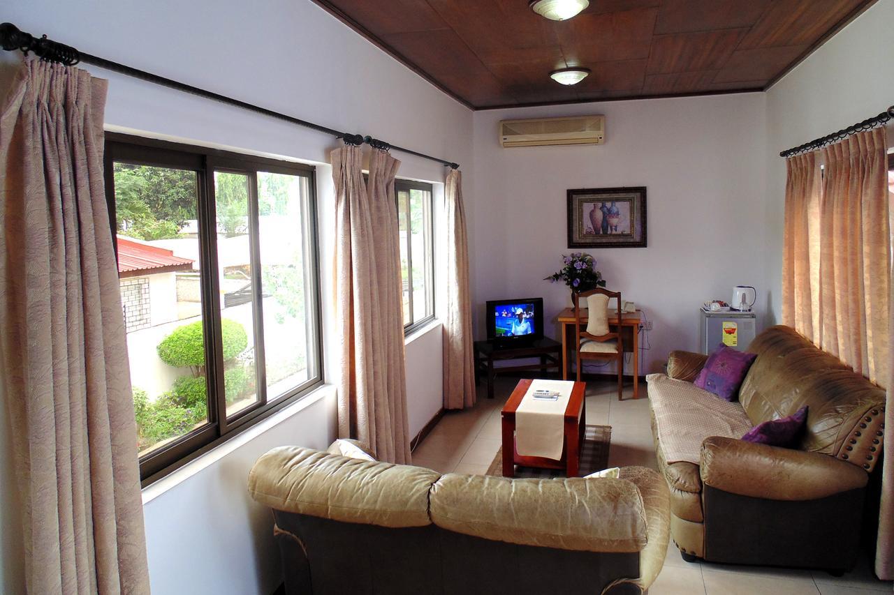 Lavender Lodge Hotel อักกรา ภายนอก รูปภาพ