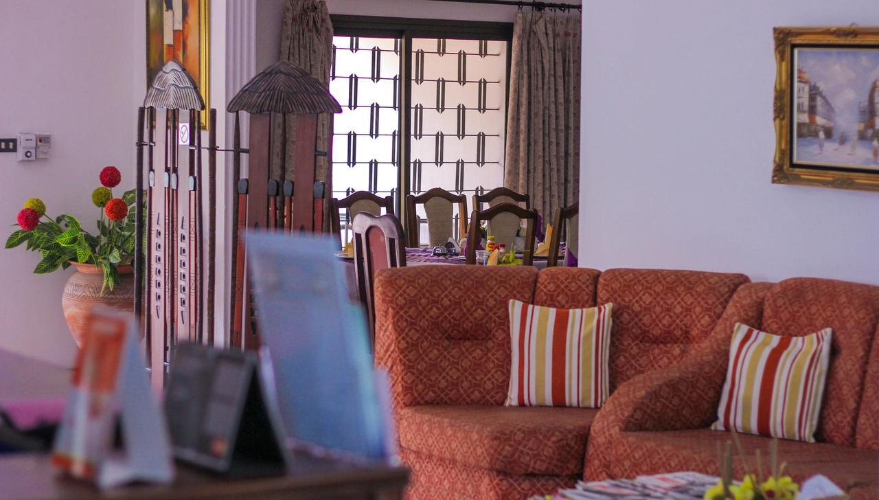 Lavender Lodge Hotel อักกรา ภายนอก รูปภาพ