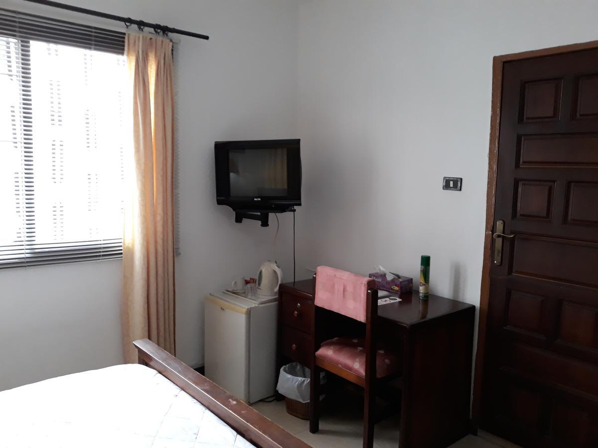 Lavender Lodge Hotel อักกรา ภายนอก รูปภาพ