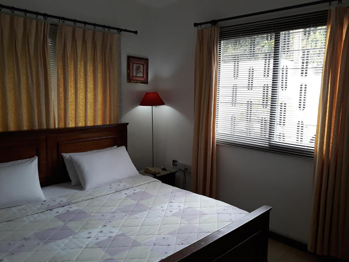 Lavender Lodge Hotel อักกรา ภายนอก รูปภาพ